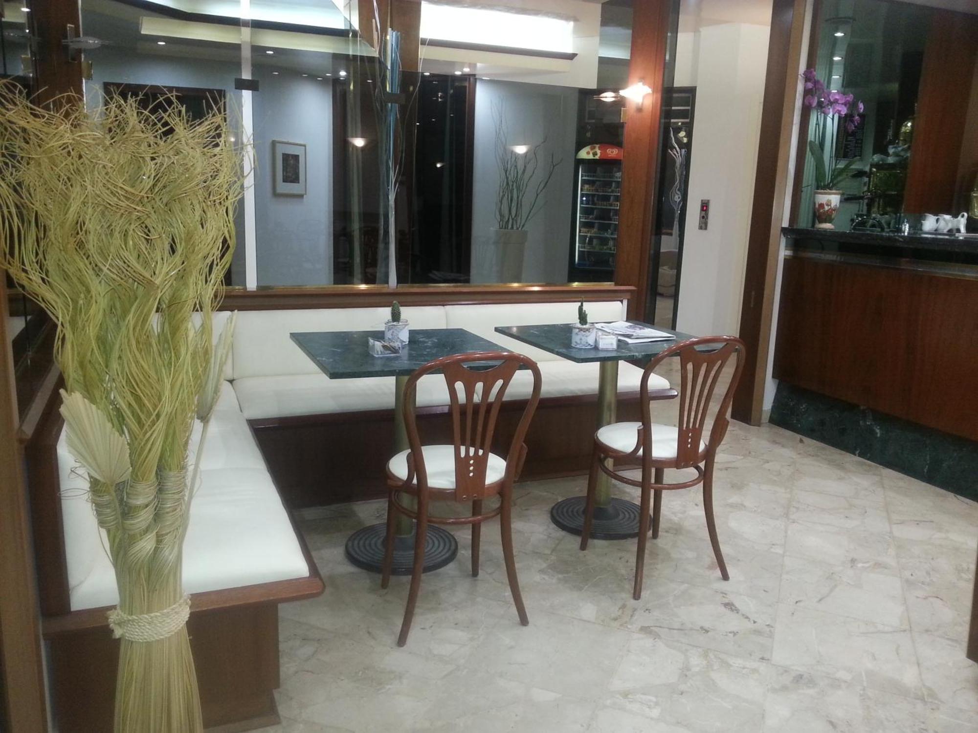 Hotel Europeo Sottomarina Exterior photo